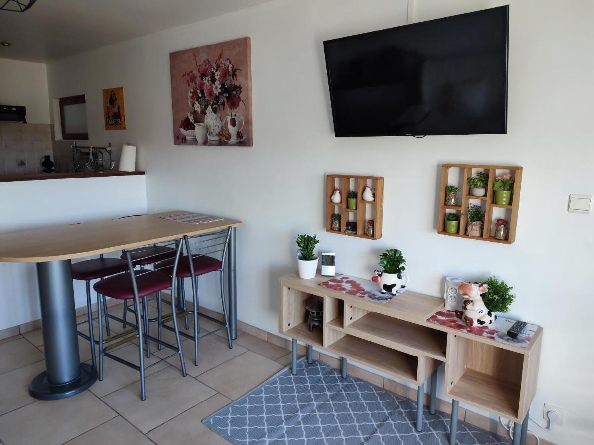 Le Champs Des Lievres Apartment Beaumont Екстериор снимка